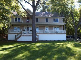 6N809 Irwin Ave, St Charles, IL 60174