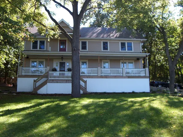 6N809 Irwin Ave, St Charles, IL 60174