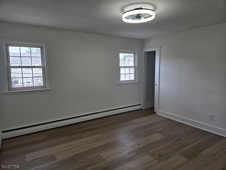 832 Dewey St #2 — Photo 9