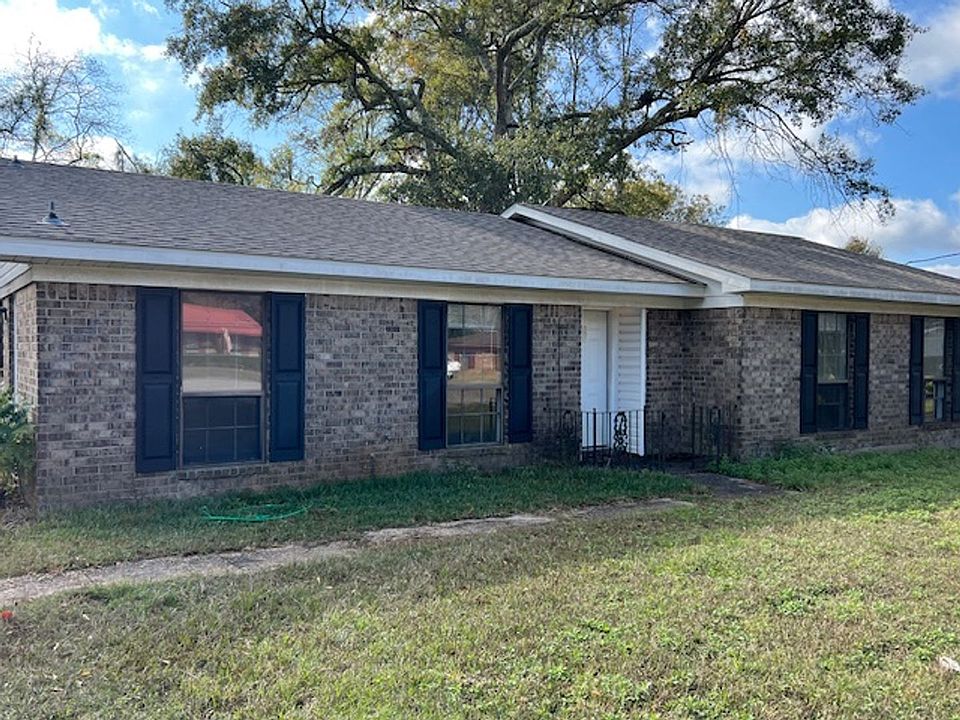 1st image of 5063 Camelot Dr