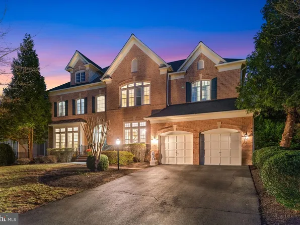 8441 Link Hills Loop, Gainesville, VA 20155