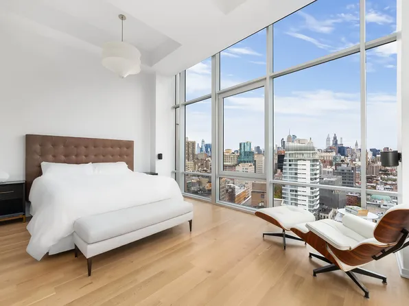 52 East 4th Street image 7 of 19