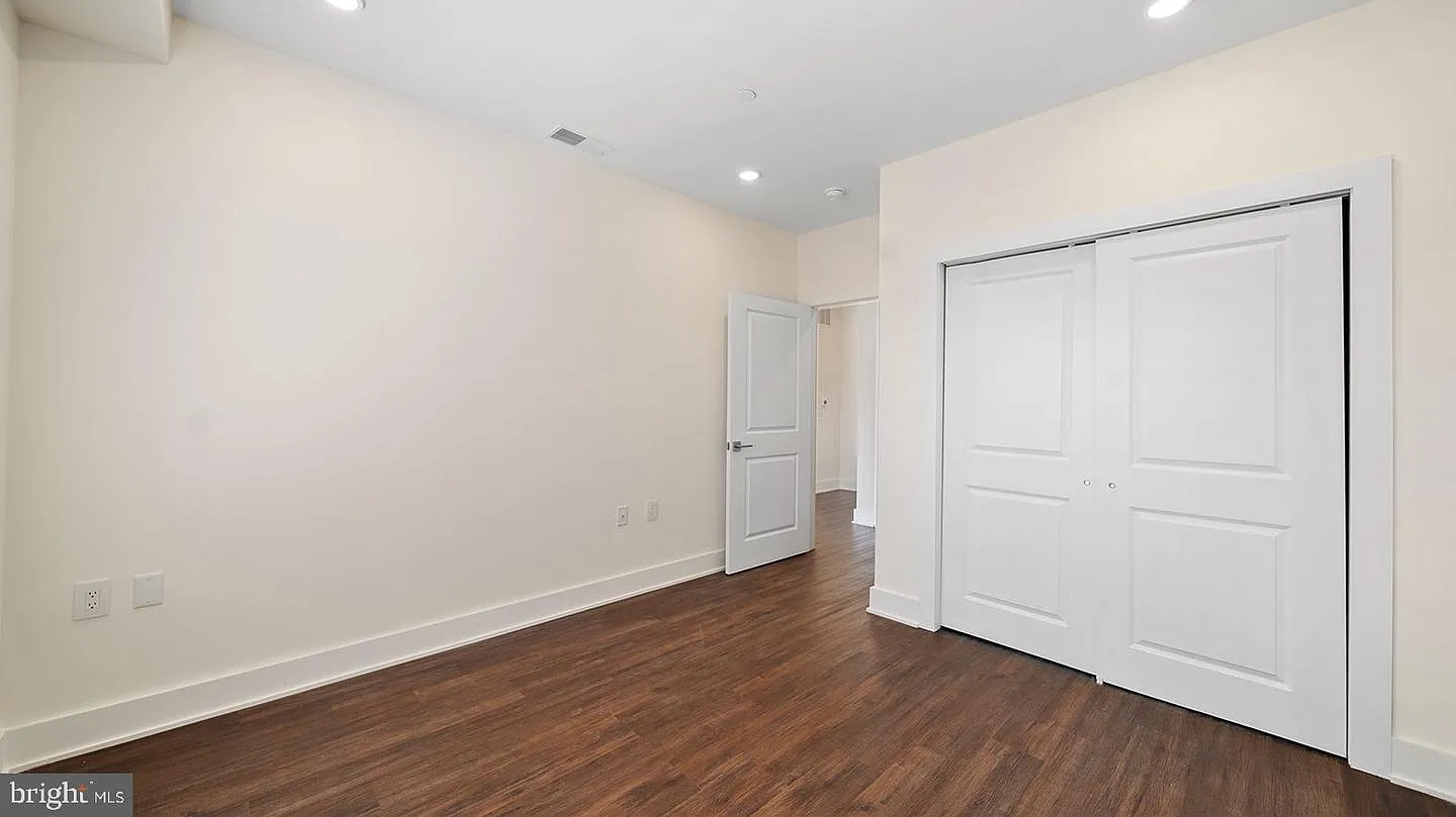 2 bed, 1024 sqft, $2,600 — Photo 4