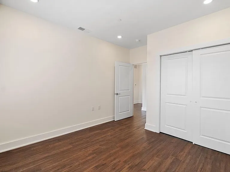 1148 N 2nd St #3H — Photo 4