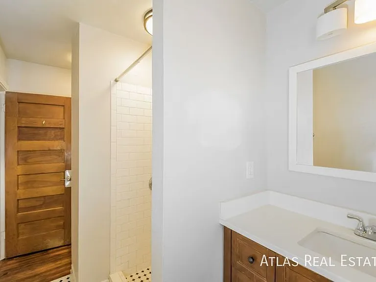 1066 N Clarkson St #1 — Photo 12