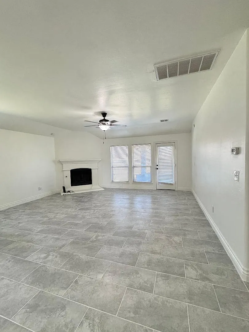 Building Photo - 2624 Cordgrass Ln