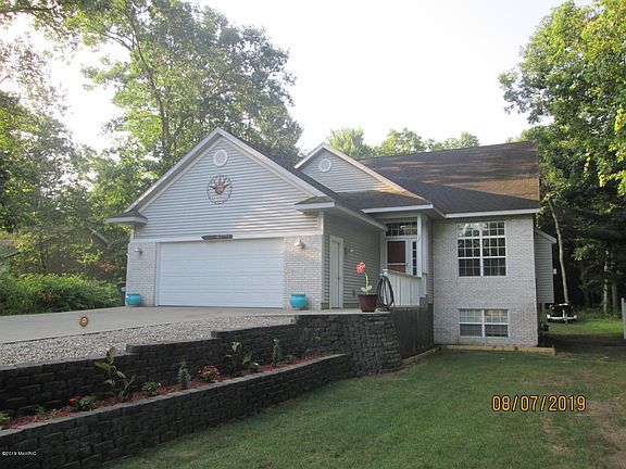 3rd image of 2305 Northwind Dr