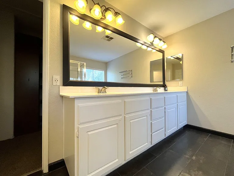 19059 Weathervane Pl — Photo 28