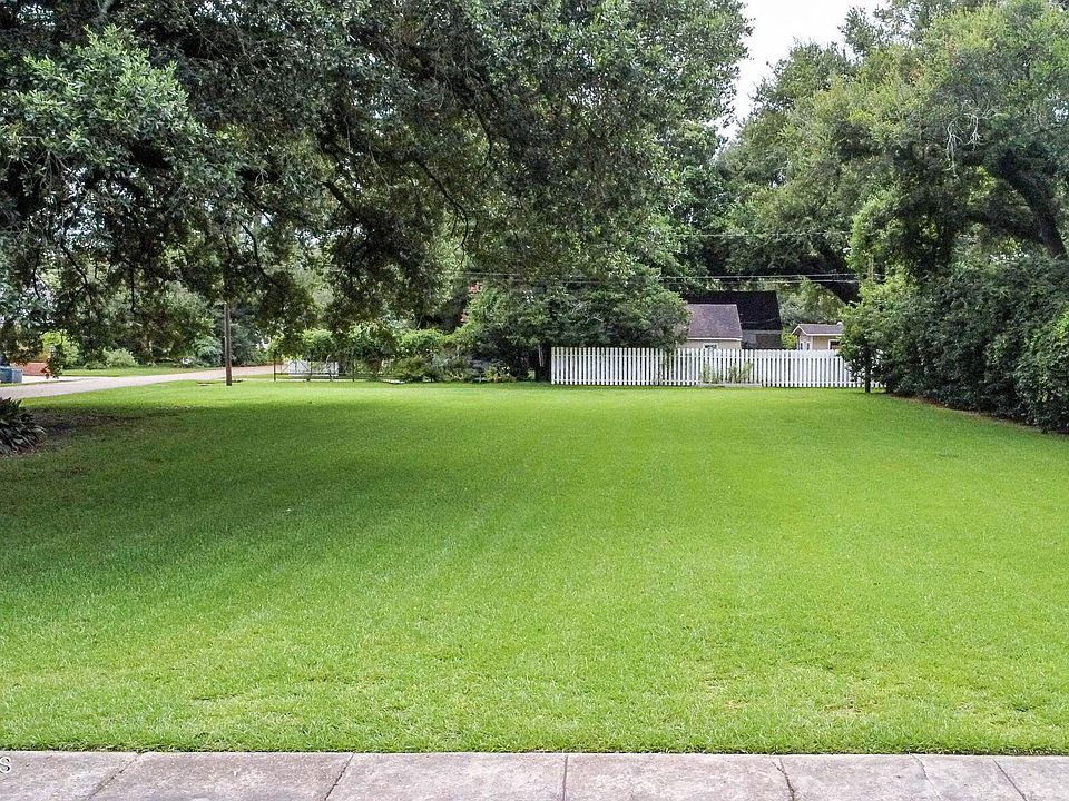 1st image of 1401 Myrtle Pl