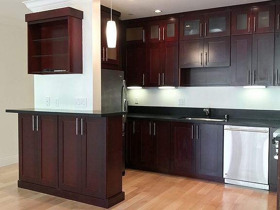 5th image of 525 Gough St APT 201