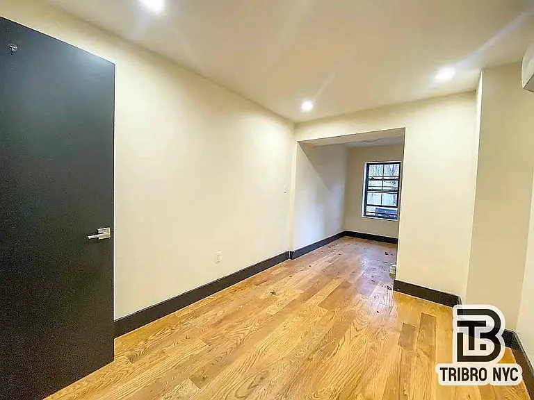 758 Putnam Ave #1 — Photo 6