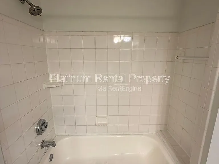 1250 Parkwood Cir SE #1313 — Photo 9