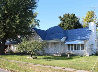 101 S College St, Calhoun, MO 65323