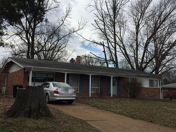 2nd image of 784 Chevron Dr