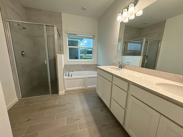 Main bathroom