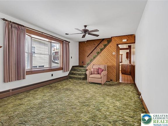 4th image of 216 W Bertsch St