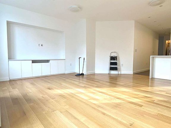3rd image of 341 W 11th St APT 5B