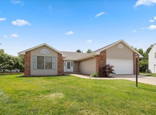 3 Goldfinch Ct, Savoy, IL