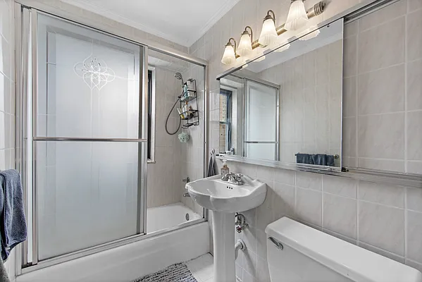 Rented by PocketBroker Inc | media 16
