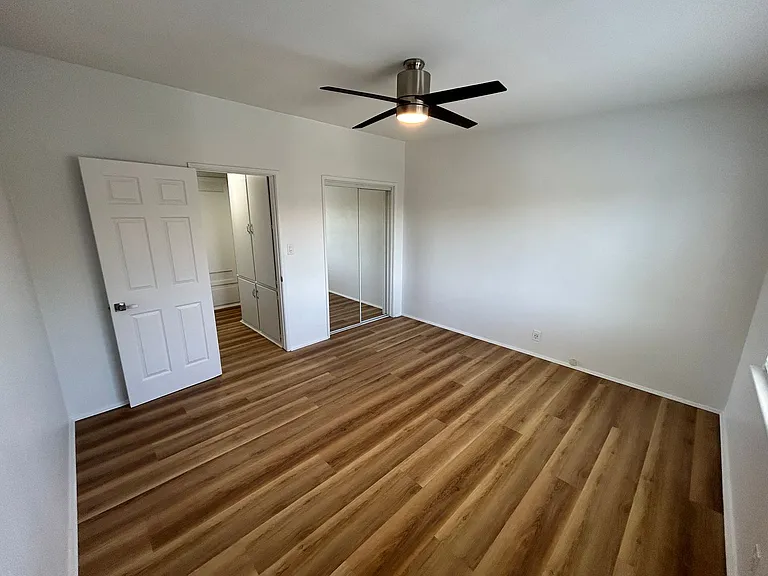 1957 Frank St / 2519 Virginia Ave — Photo 25
