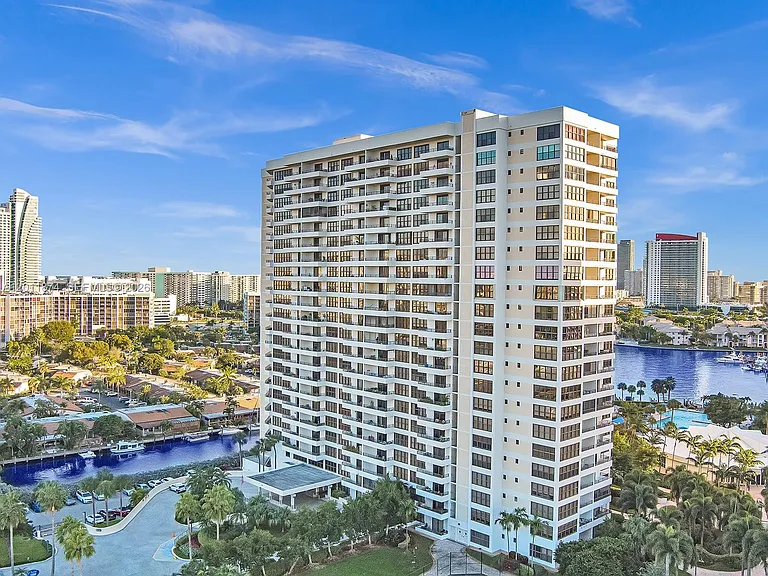 2500 Parkview Dr #1219 — Photo 49
