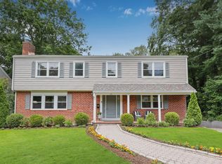 63 Walworth Ave, Scarsdale, NY 10583