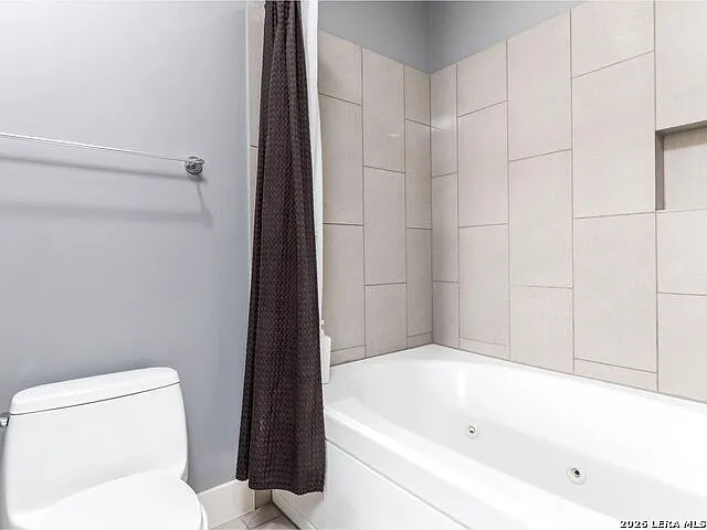 610 E Market St #2904 — Photo 16