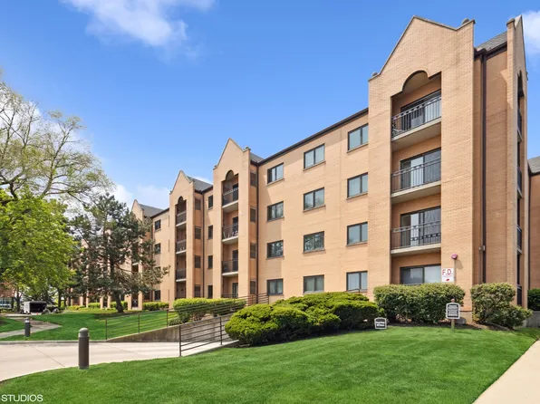 7410 W Lawrence Ave Unit 224, Harwood Heights, IL 60706