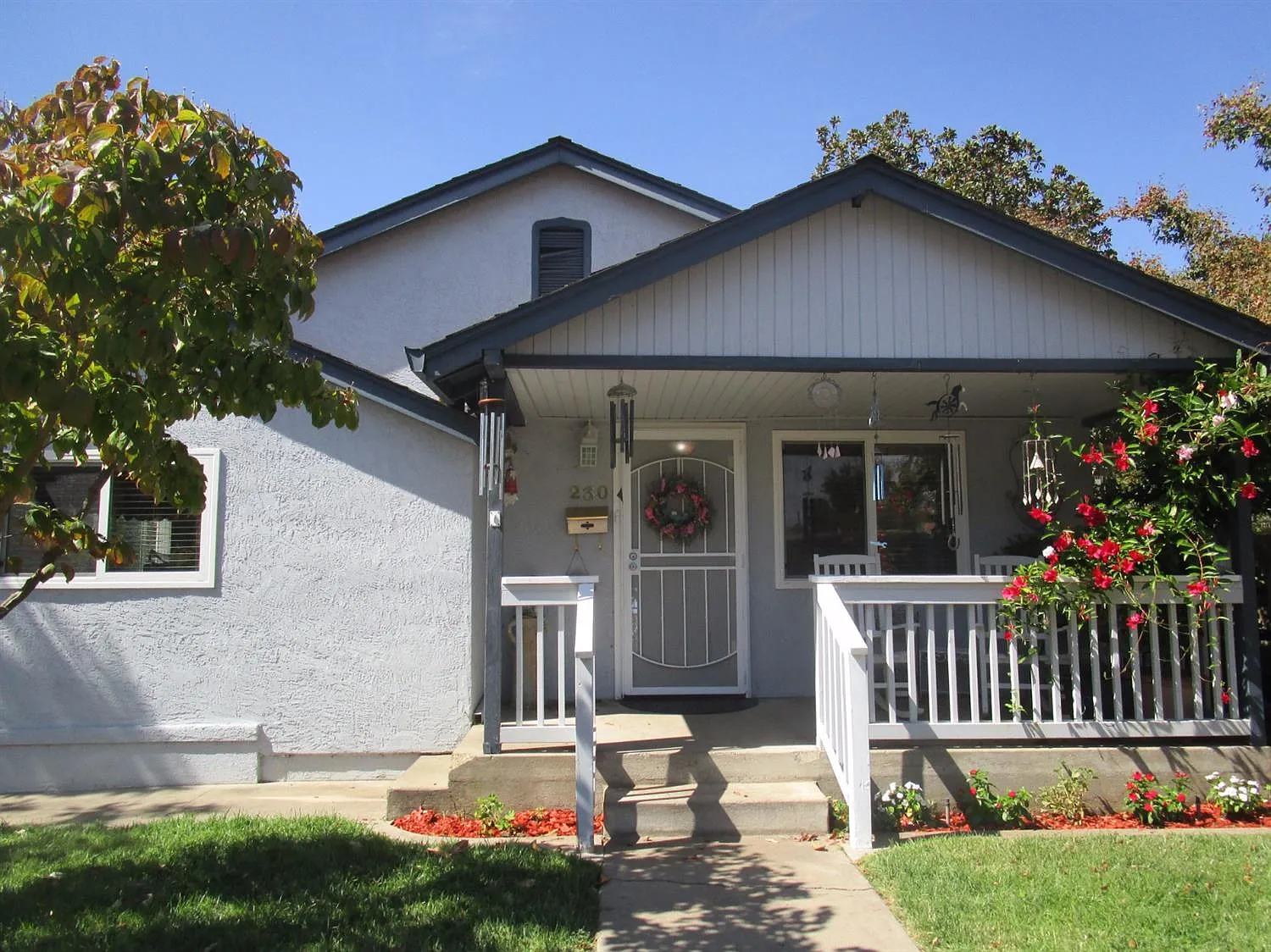 230 Maxwell Ave photo 1