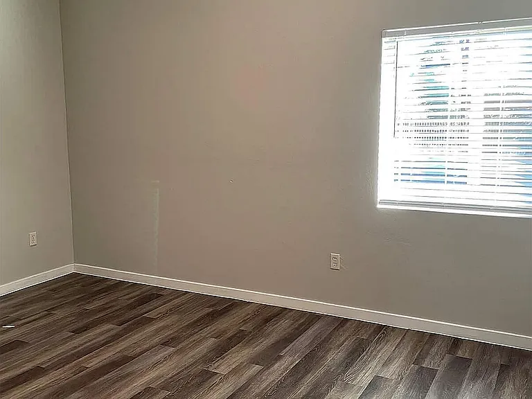 3 Bed 3 Bath