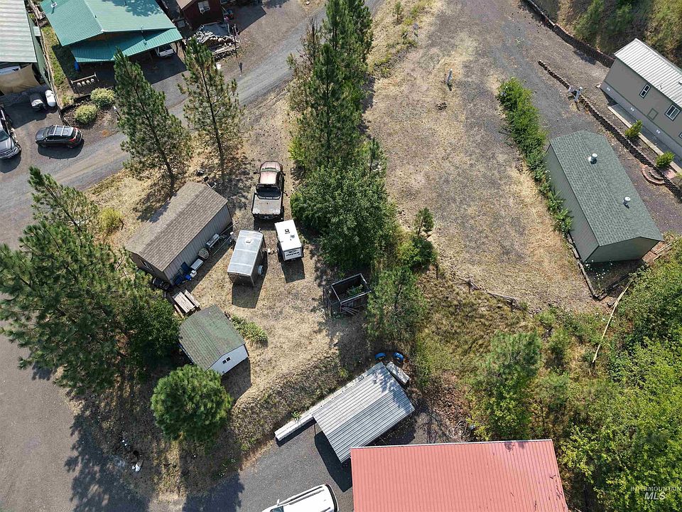 1st image of 180 Chief Looking Glass Ln