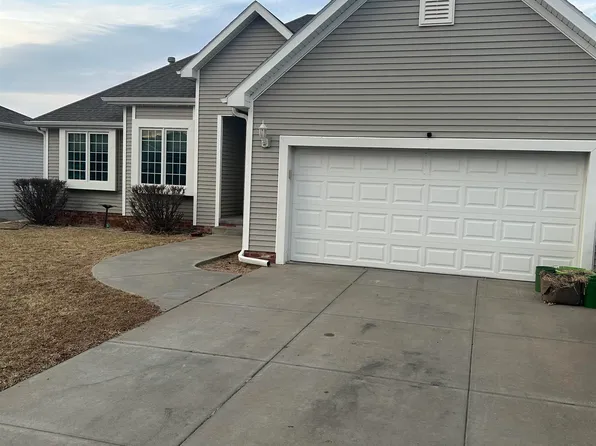 2240 Gunnison Dr, Lincoln, NE 68521