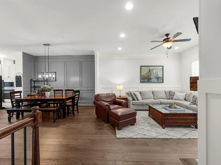 410 Rose Garden Ln — Photo 6