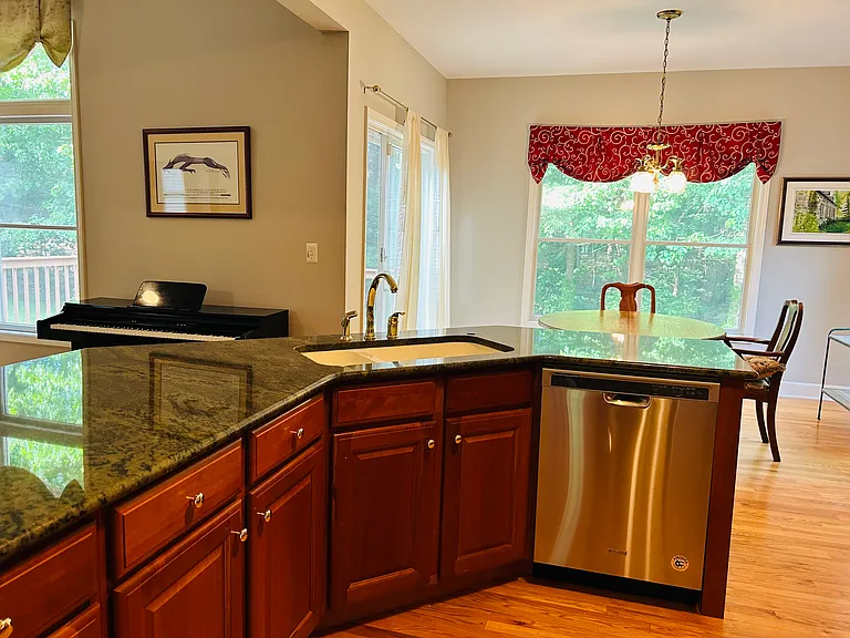 7 Stone Clover Dr — Photo 12