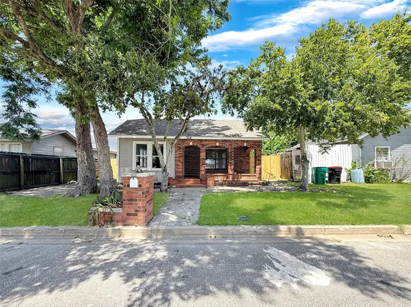 304 Stimson St, Baytown, TX 77520