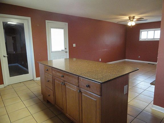 2nd image of 152 Brookwood Cir