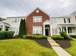 1806 Powers Rd, Woodstock, IL 60098