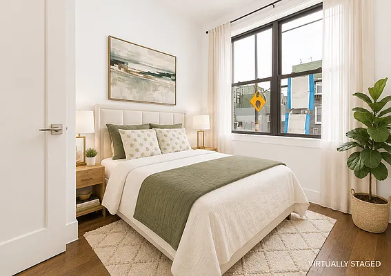 Bedroom, photo 2