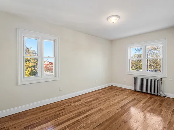 61-12 Main Street image 7 of 31