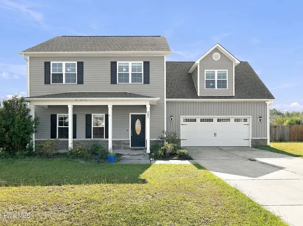 203 Chestwood Drive, Hubert, NC 28539