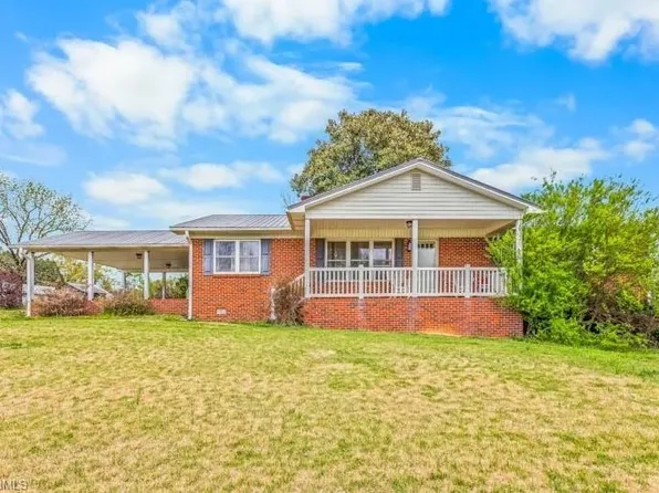 6585 Scarlet Oak Dr, Denton, NC 27239