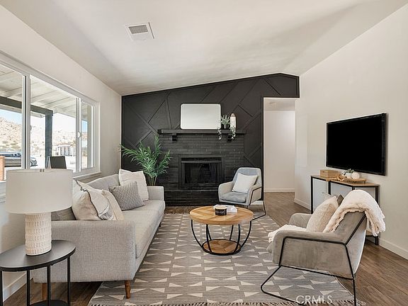 3rd image of 40104 166th St E