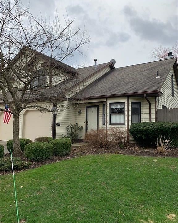 1st image of 700 700-5 Hampton Cir