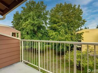 7292 W Lake Sammamish Pkwy NE #4-306, Redmond, WA