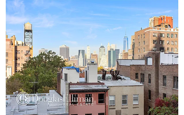 Sold by Douglas Elliman | media 15