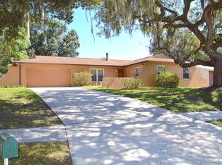 2209 Village Ct, Brandon, FL 33511