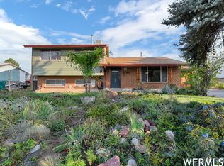1884 John St, Layton, UT 84041