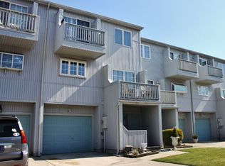 402 Albacore Ln, Brigantine, NJ 08203