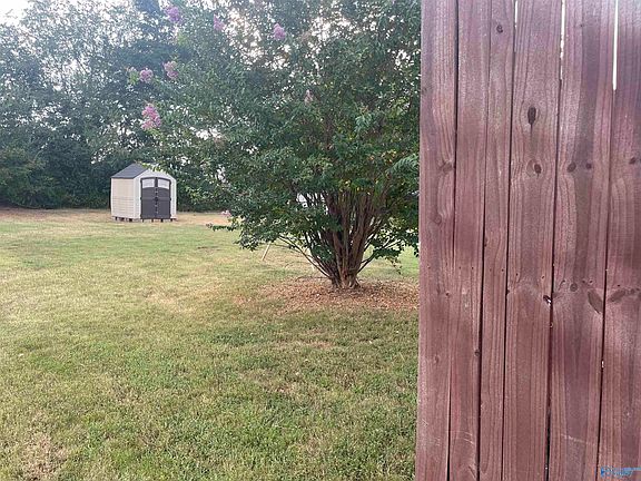 3rd image of 316 Jasmine Dr W