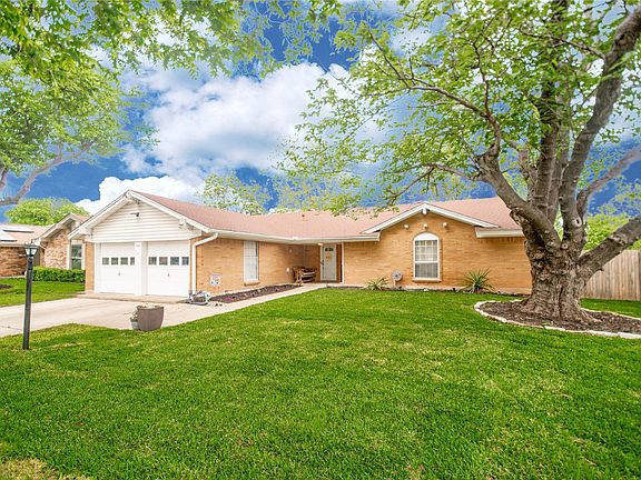 3rd image of 3041 Portales Dr